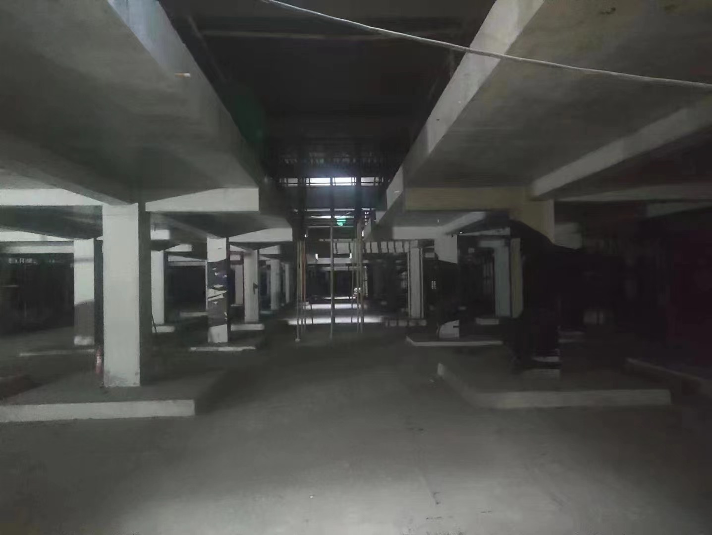 塔城山东又一个上海博普LOFT车库拔地而起
